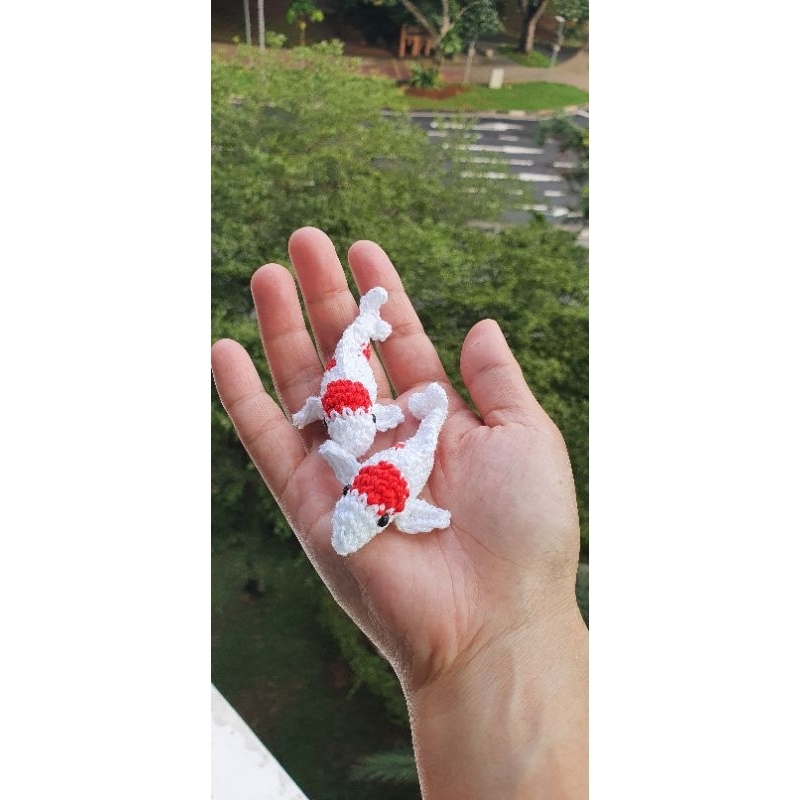 Koi Fish Keychain – Surf art – Bring the ocean into your home