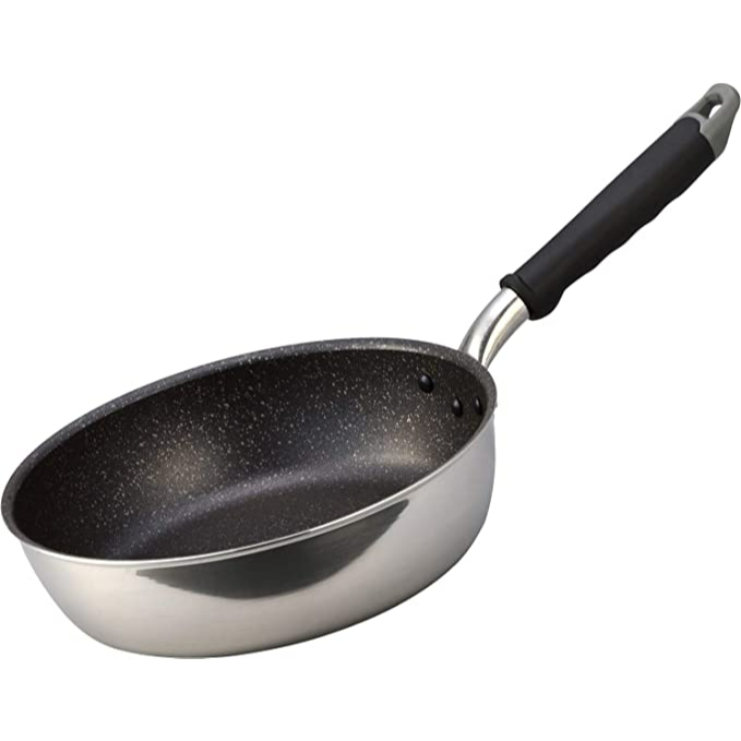 Frying pan made in Japan by Hokuriku Aluminium, compatible with all heat sources, fluorine resin