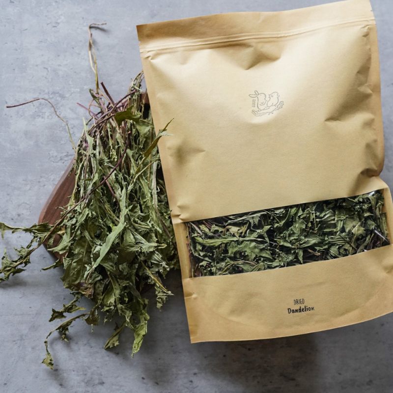 Boo's Dried Dandelion Leaves, carrot tops, wheat hay nutritious for