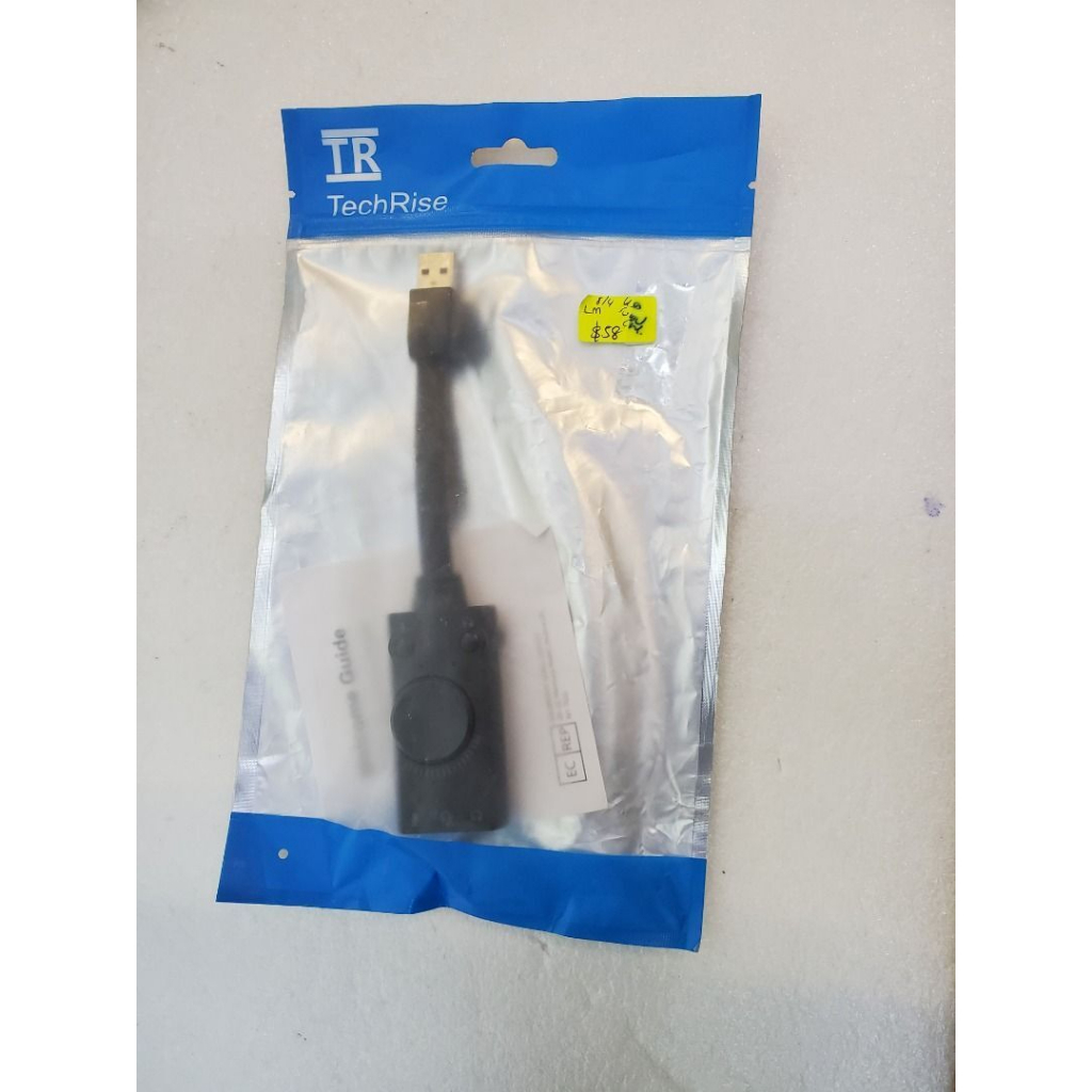 USB Male to Microphone Female/HeadPhone Female/HeadPhone Female)TechRise USB Sound Card Splitter