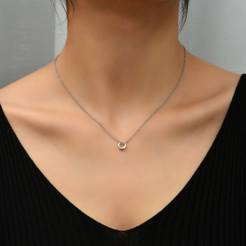 Minimalist hot sale circle necklace