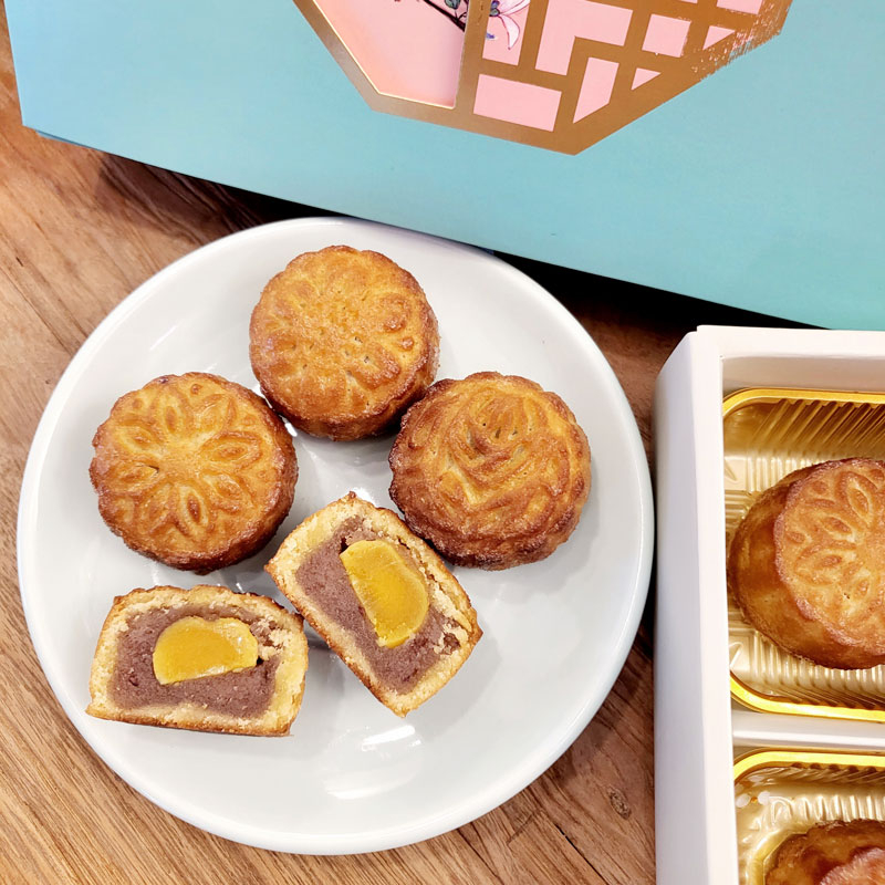 Ange Bakes Keto Sugar Free Mini Mooncake Mixed Berries with Yolk Box