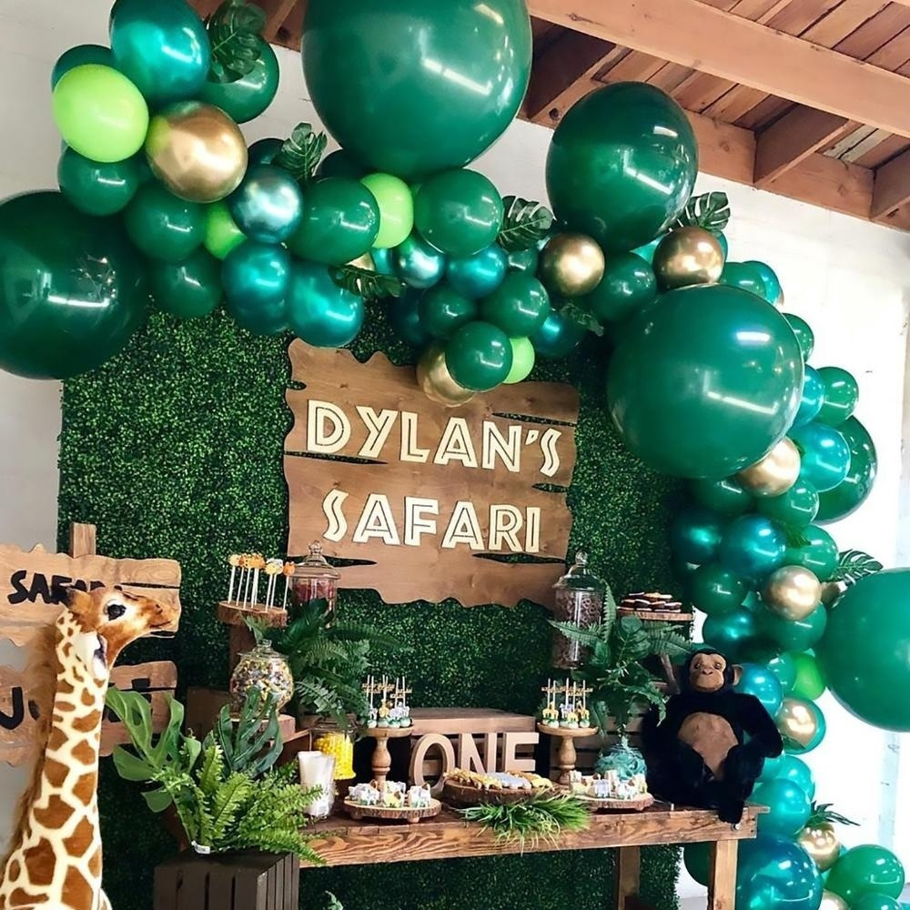 Tropical Garden Party Decorations Pack