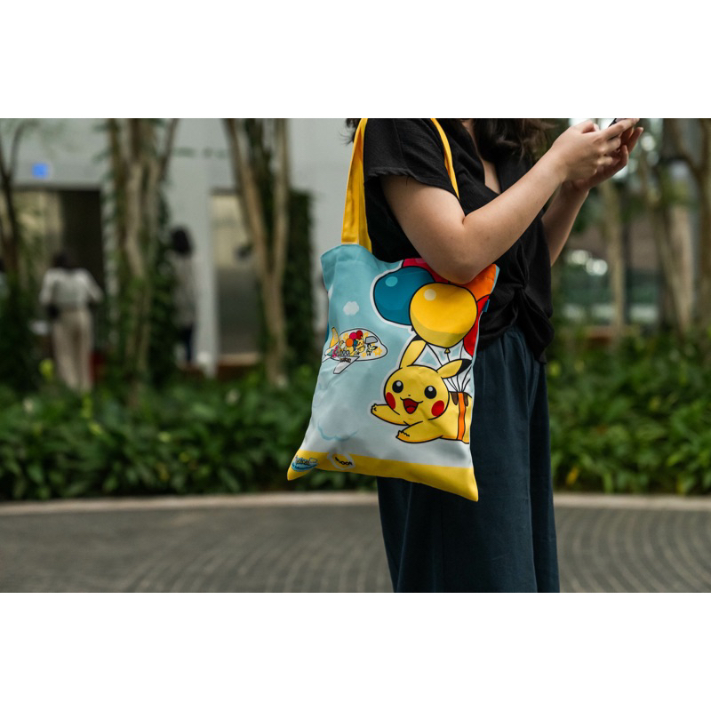 Scoot x Pokemon Air Adventures トートバッグ Exclusive Pokémon Adventures x Scoot Original Merchandise (Bucket