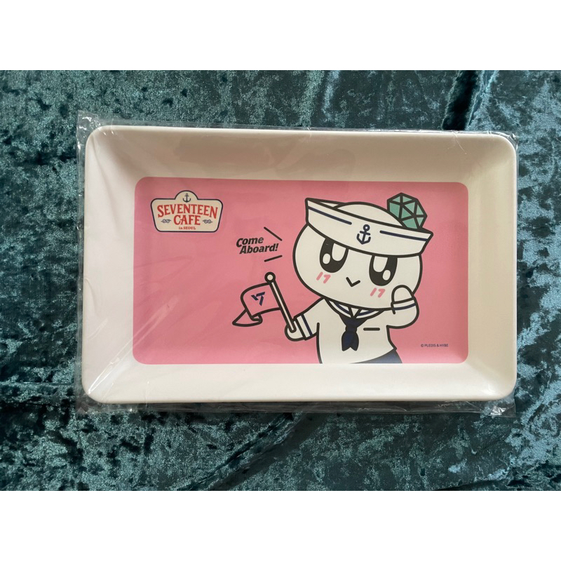 MERCH] Seventeen Cafe in Seoul Tray / Table Mat / Photocard PC