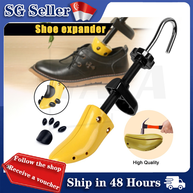 🔥sg ready stock Shoe Trees Adjustable Plastic Shoe Stretcher Shoe