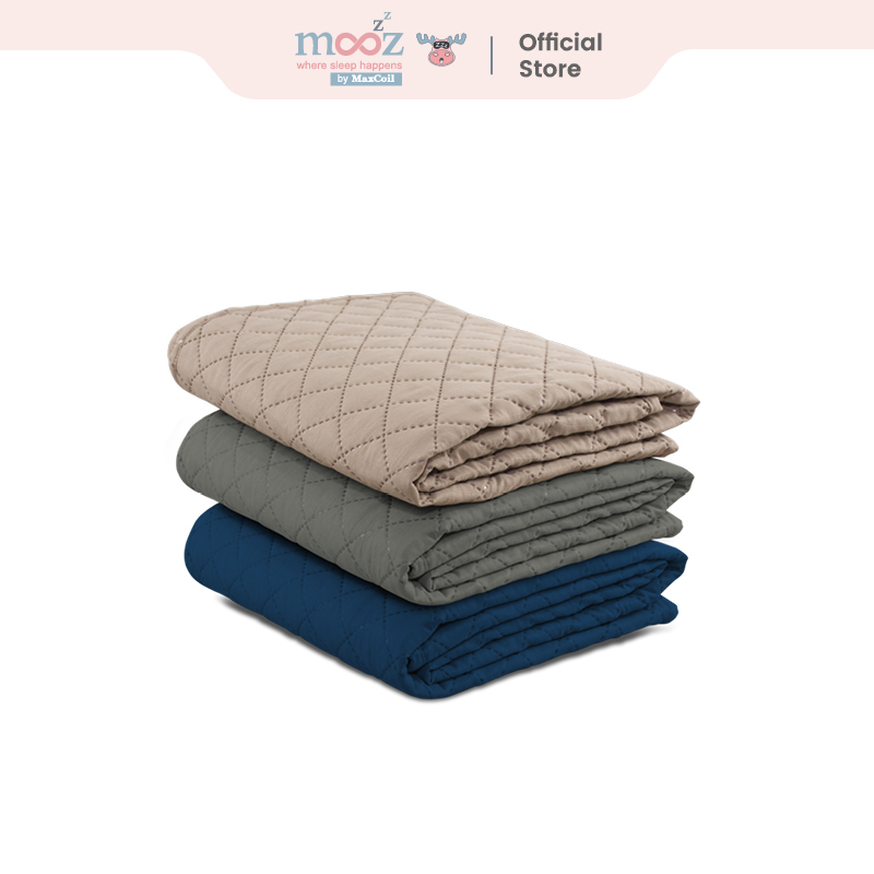 mooZzz Blaki Microfibre Summer Blanket / Antimicrobial Protection