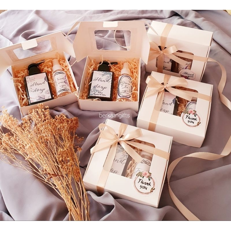 Hand soap and Room spray gift set festive bridesmaid party favors