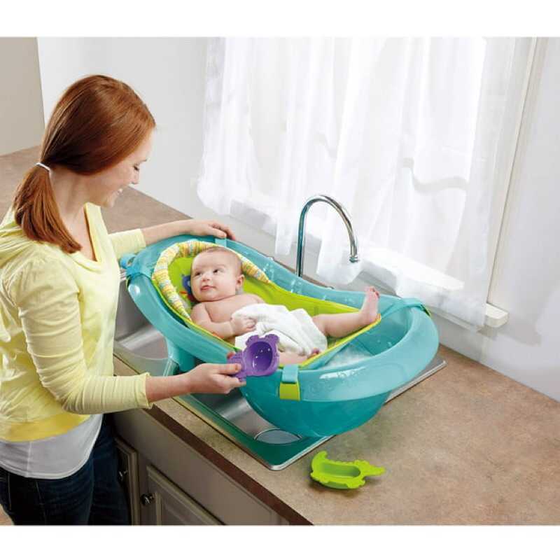 BathTub in Fisher-Price Lovely Whale of a Tub Newborn Toddler