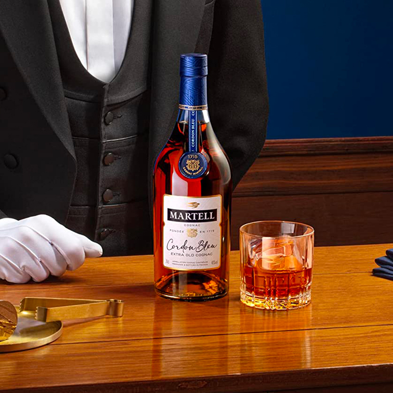 Martell Cordon Bleu 700ml ABV 40% with Gift Box Japan Martell Cordon Bleu 700ml ABV 40% with Gift Box Japan