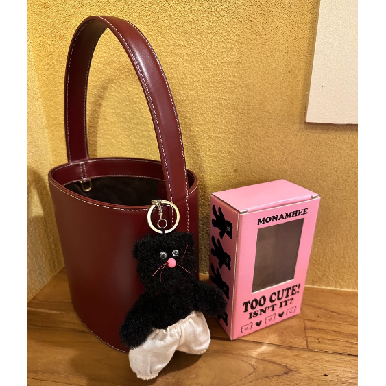 MONAMHEE - black pink keyring TOO CUTE! ISN'T IT? | Shopee Singapore