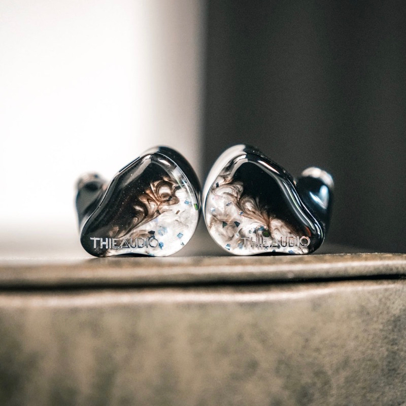 ThieAudio Monarch MK3 / Monarch MKIII 2DD+2EST+6BA Flagship In Ear