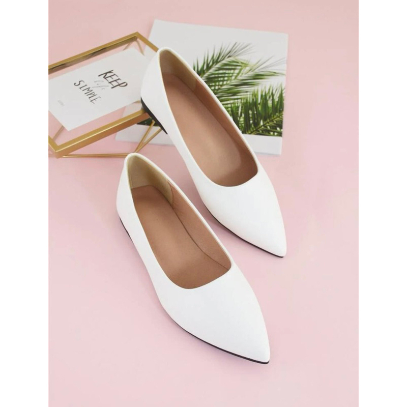 White flats for on sale women