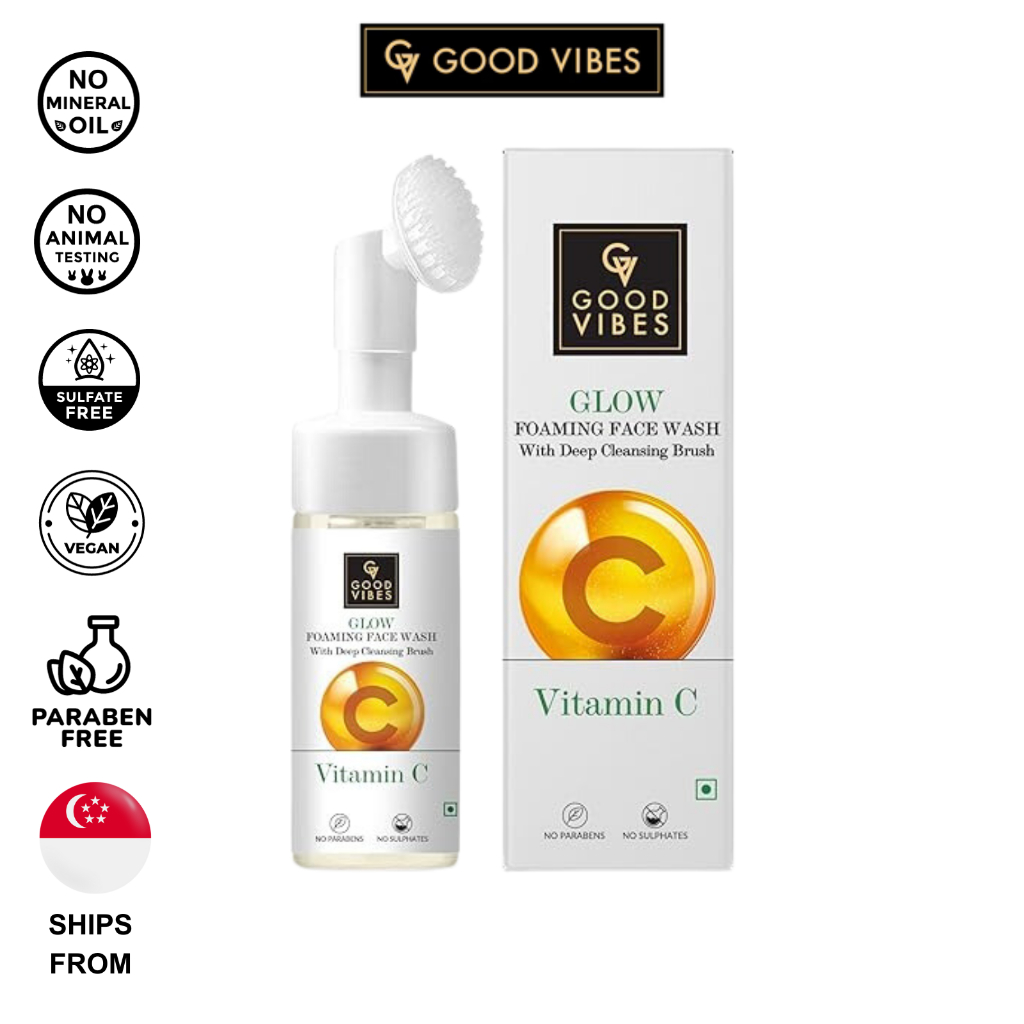 Good Vibes Vitamin C Glow Foaming Face Wash With Deep Cleansing Brush