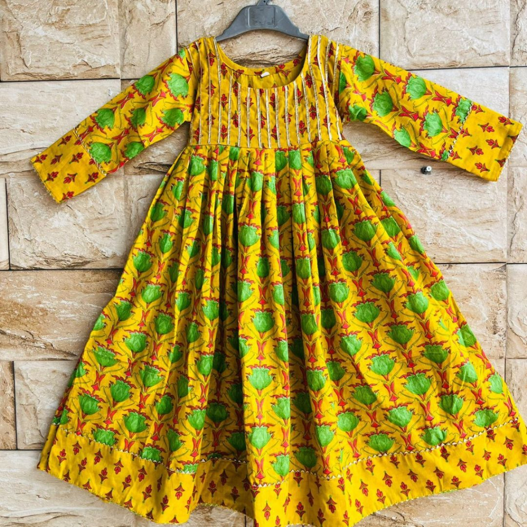 Newborn baby girl hot sale ethnic wear