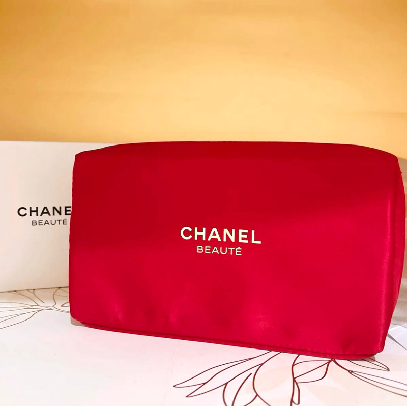 chanel cosmetic bag - Prices and Deals - Dec 2023