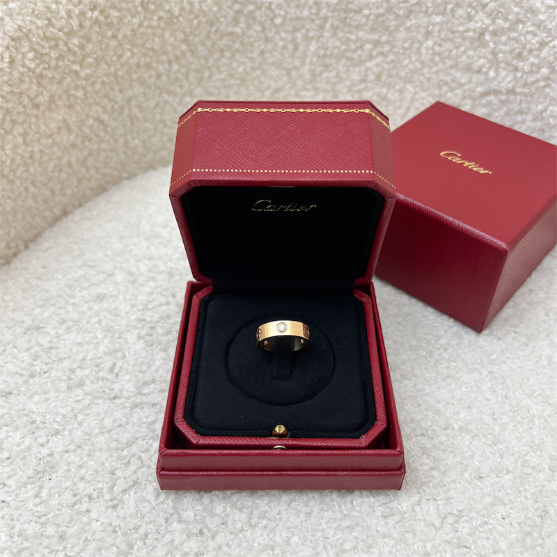 Cartier wedding ring on sale box