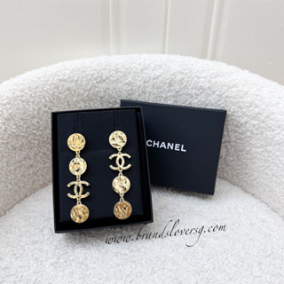 Gold chanel clearance drop earrings