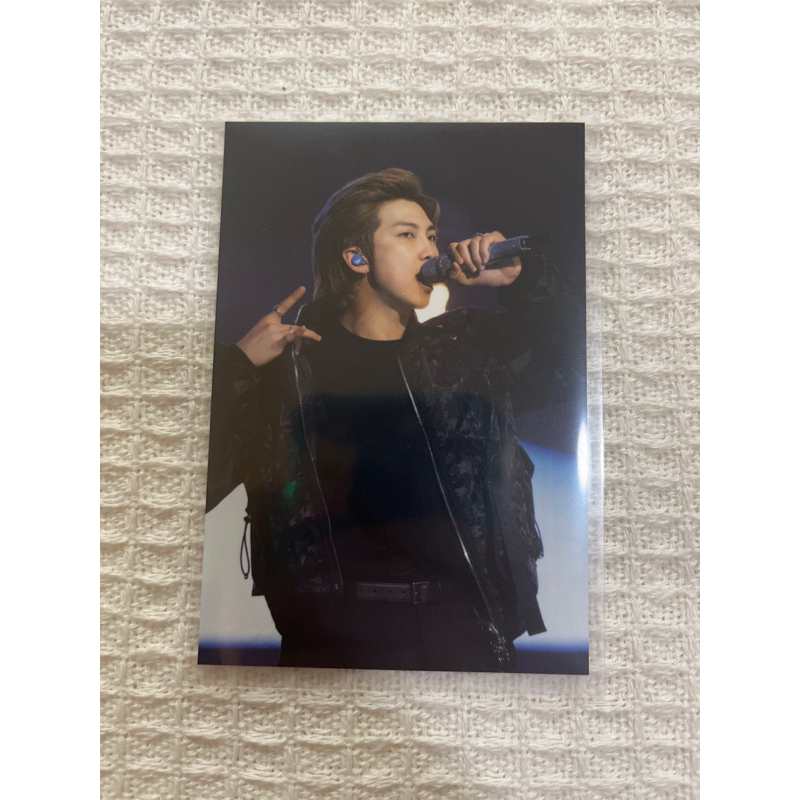 MERCH] BTS Mic Badge Photocard Pc Hybe Insight | Shopee Singapore