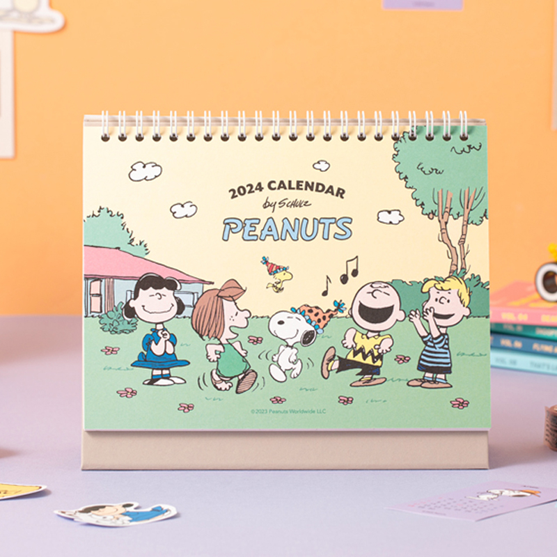 [LAST STOCK] Peanuts Snoopy 2024 Desk Calendar Scheduler Cute Korean