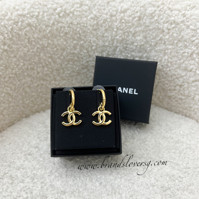 Cc hot sale dangle earrings