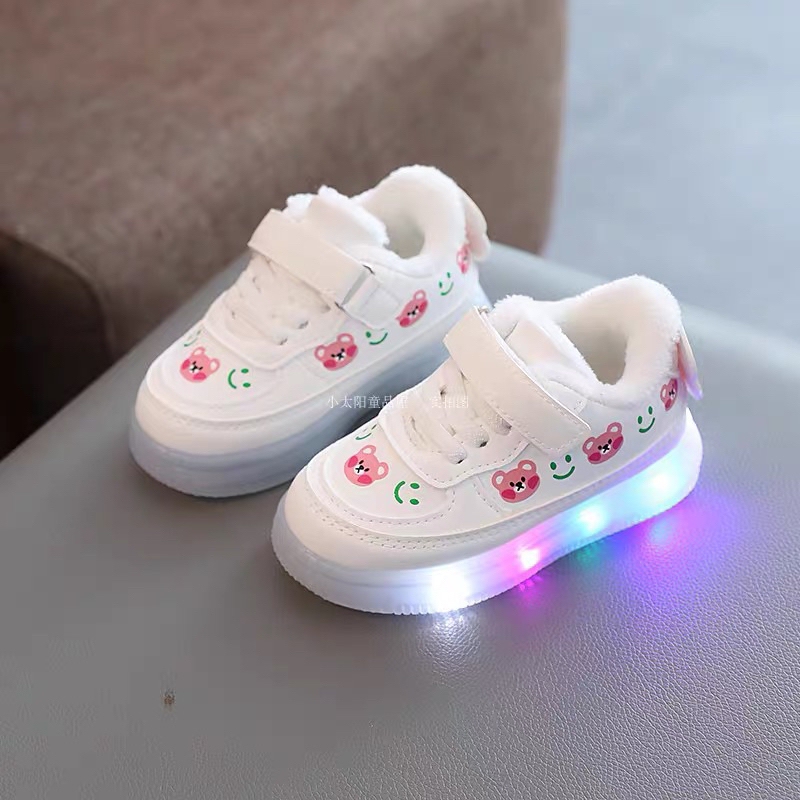 Girls light up hot sale school shoes