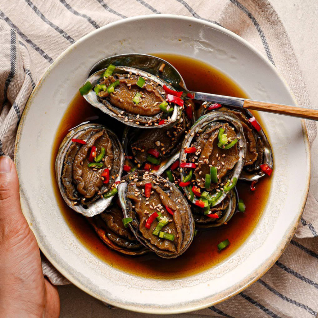 (PreOrder) Korean Soy Sauce Marinated Abalone (Ganjang Jeonbok Jang