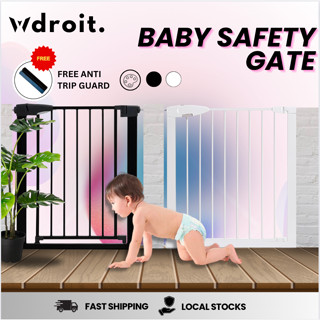 Baby gate outlet on bedroom door