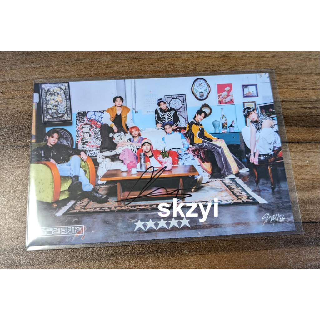 (Last One) stray 2024 kids Signed Postcard Straykidsshop Skzshop 5-starSEALED Limited