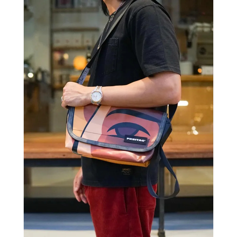 FREITAG F11 Lassie (Rarity, black) | Shopee Singapore FREITAG F11 Lassie (Rarity, black) | Shopee Singapore
