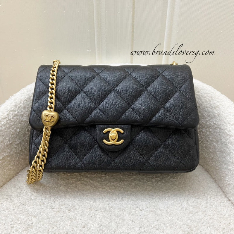 (Brand new) Chanel 24P Heart Adjustable Chain Small / Medium 24cm Flap ...