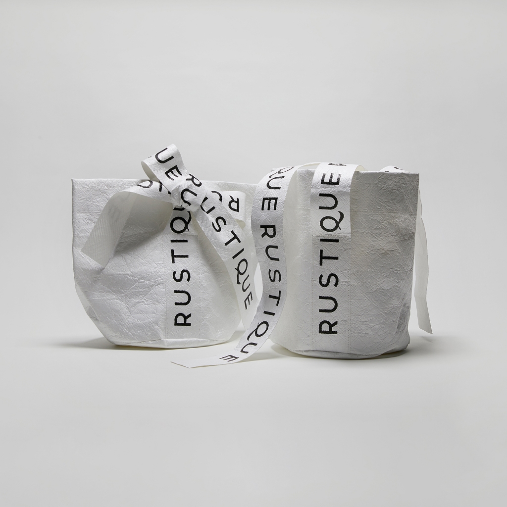 [RUSTIQUE]Toiletry & bathroom bag, ultra light tyvvek with non woven ...