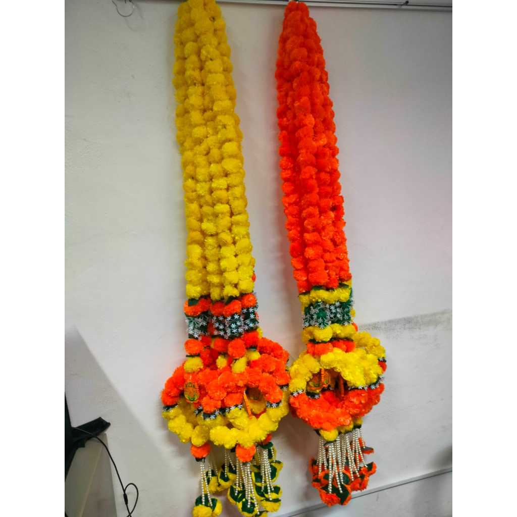 Marigold Fluffy Flowers strings for Festive Pooja Wedding Housewarming ...