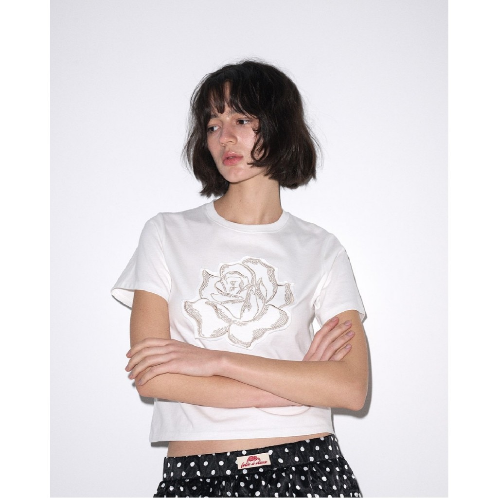 【Mardi Mercredi】SLIM TSHIRT ROSE PATCH Jual Mardi Mercredi Slim Tshirt Rose Patch - Pink Original