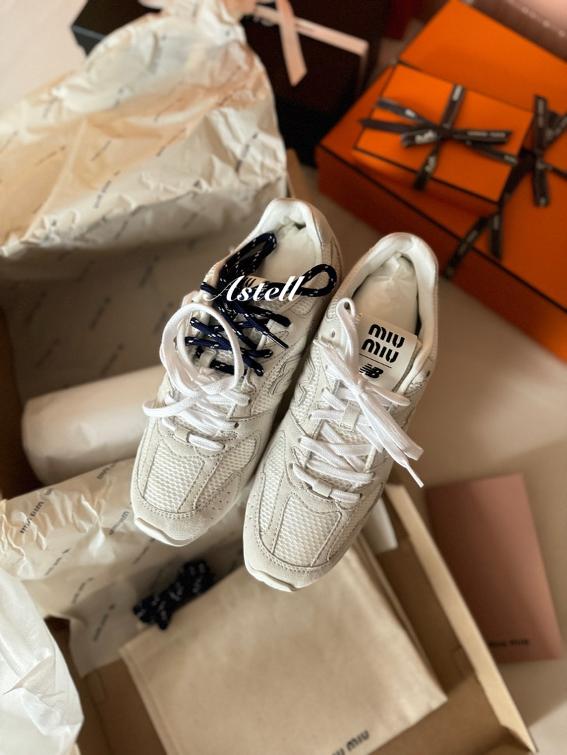 READY STOCK MIU MIU x NEW BALANCE 530 SL MESH SUEDE IN 37 SIZE