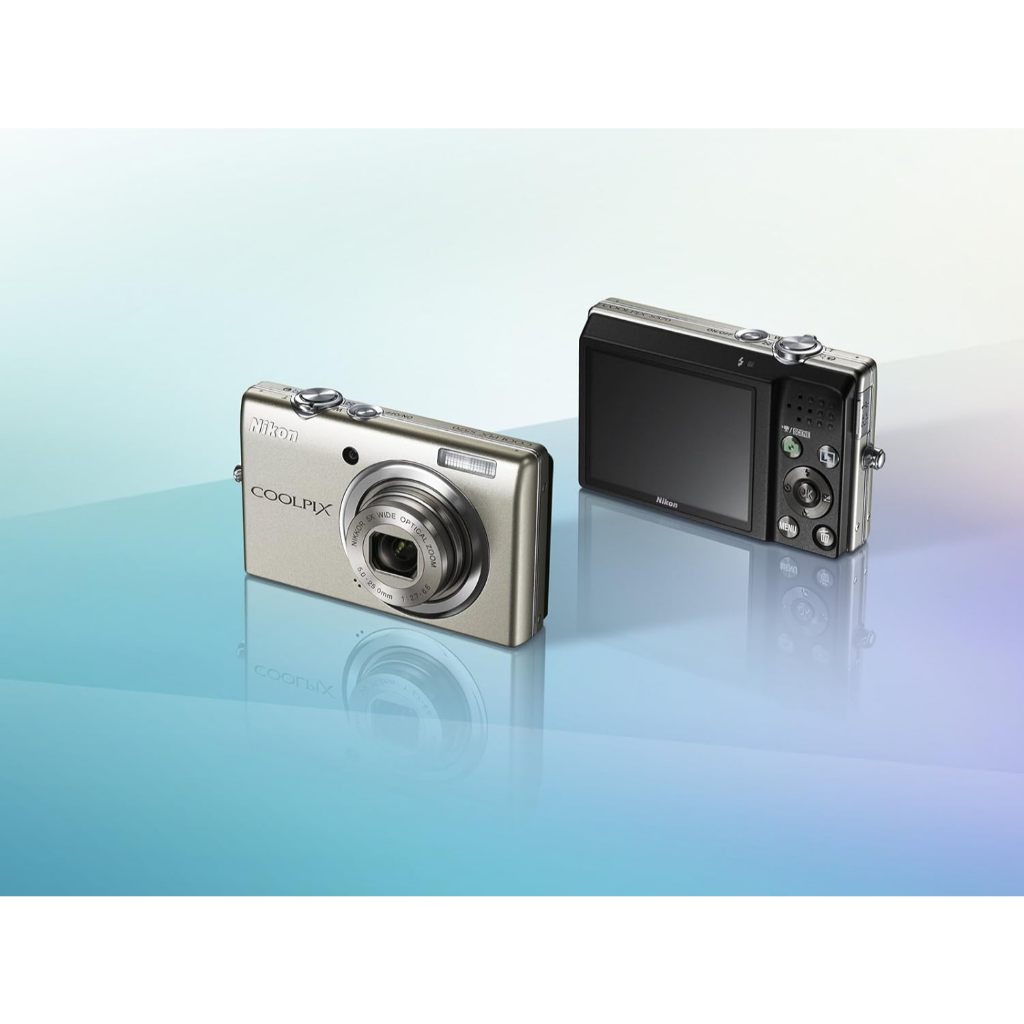 Nikon Digital Camera COOLPIX S570 Silver S570SL USED CAMERA