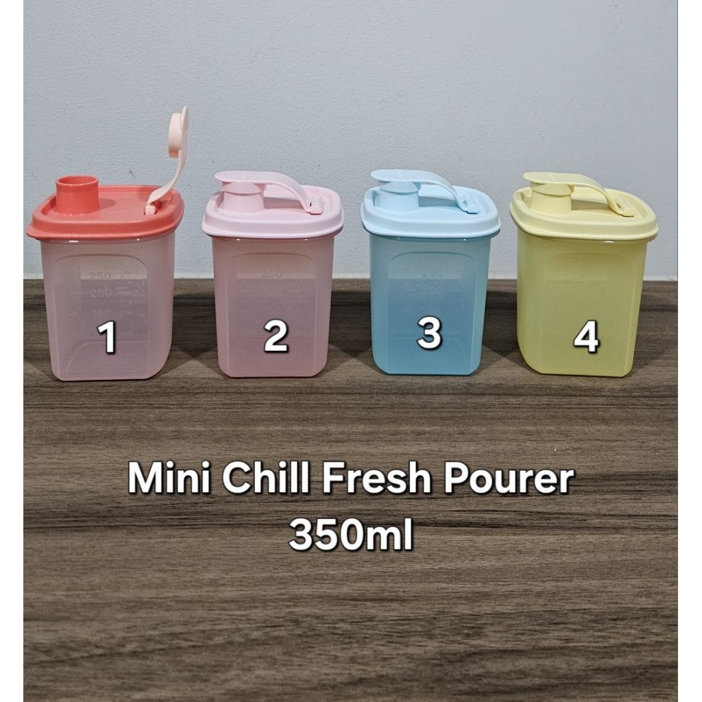 Tupperware Mini Chill Fresh Pourer 350ml (1) 8.8cm(L) x 8.8cm(W) x 12 ...