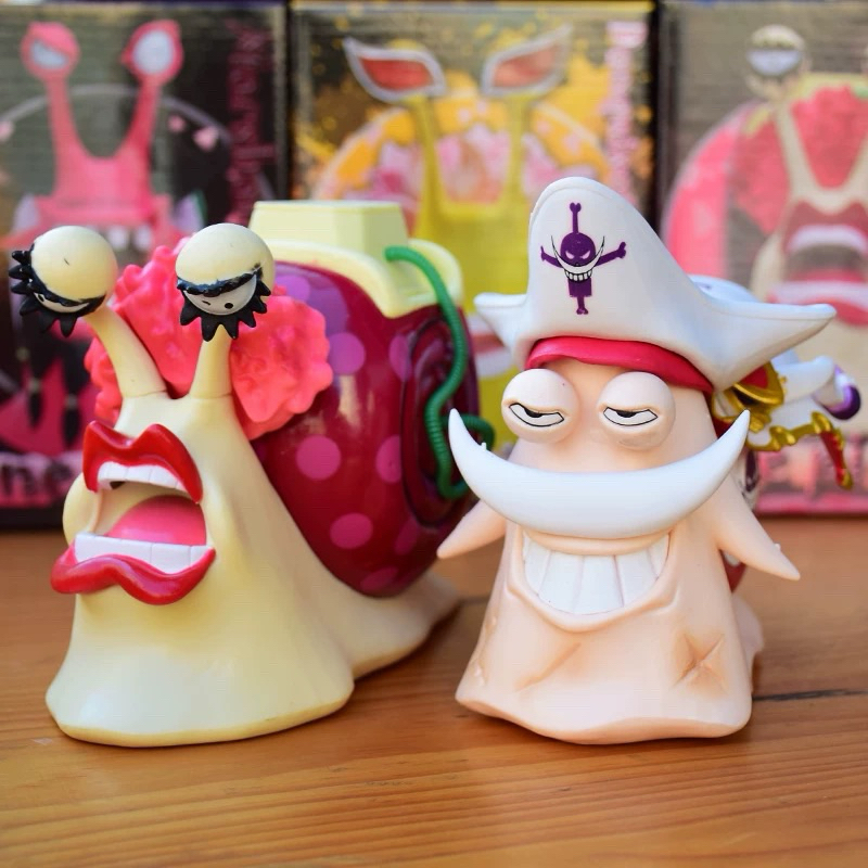 One Piece White Beard Transponder Snail Phone Straw Hat Crew Mihawk Ace  Portgas Luffy Nami Action Figure Seven Warlord