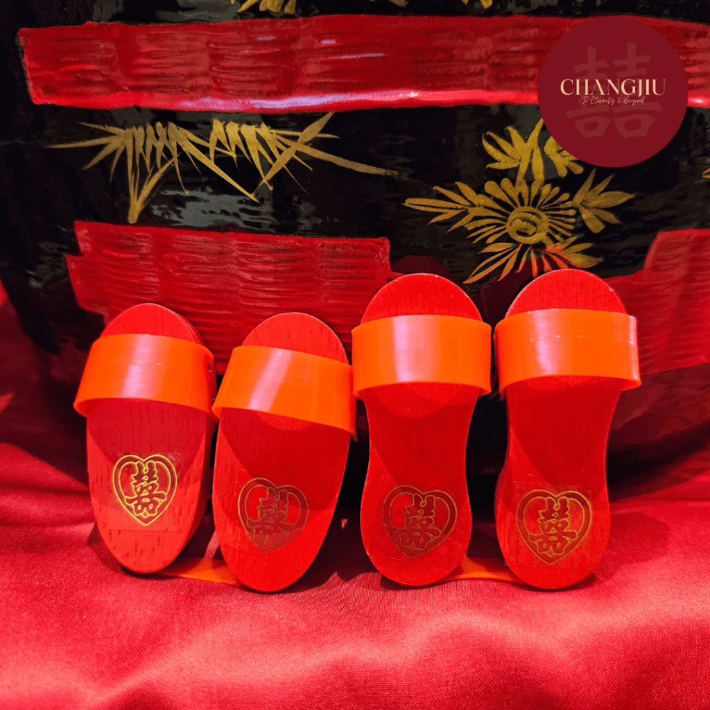 Chinese wooden clogs top