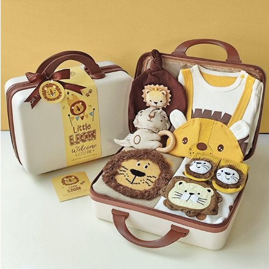 Newborn Hamper Cute Lion Baby Boy Gift Set Clothes & Toy Birthday Baby ...