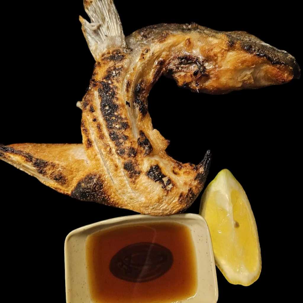 Frozen Hamachi Collar (Buri Kama) Triagle Cut/750gm to 810gm | Shopee ...