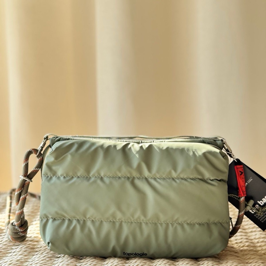 🇸🇬STOCK| the bag. TOPOLOGIE Bottle Sacoche Large BOTTLE BAG