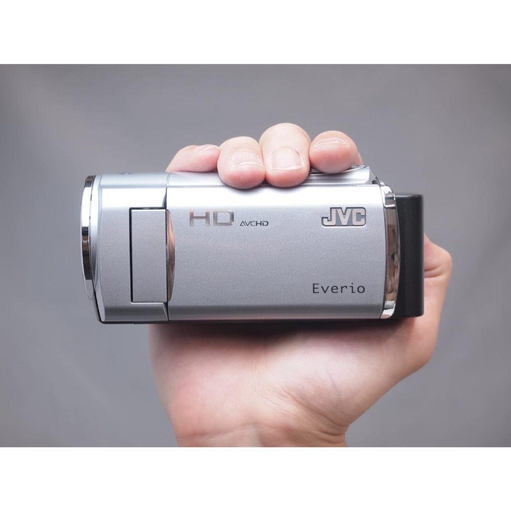 JVC Everio GZ-HM450 Full HD 8GB Memory Camcorder Black/Red/Silver