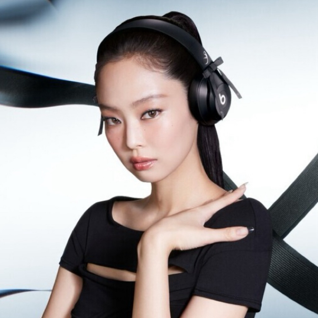 SG INSTOCK] JENNIE X Beats Solo 4 Wireless Headphone Jennie