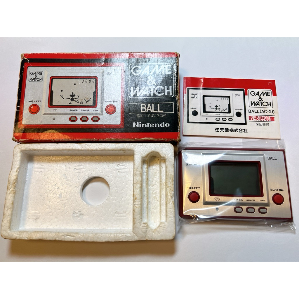 NINTENDO GAME AND & WATCH ball 1980 Original Version w/ BOX Tested