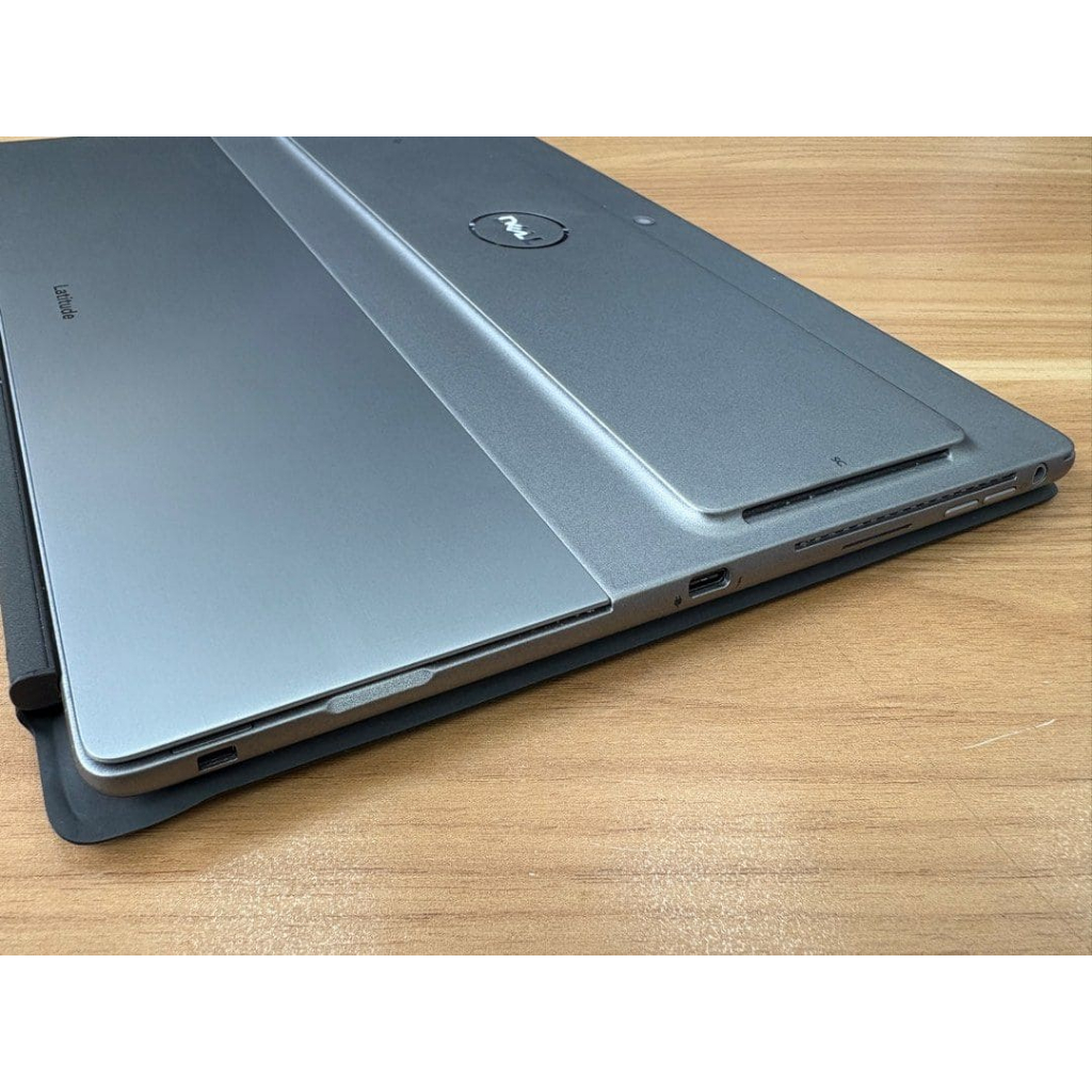 Dell Latitude 7320 Detachable 2-in-1 Laptop | Touch | i5-11th/16GB
