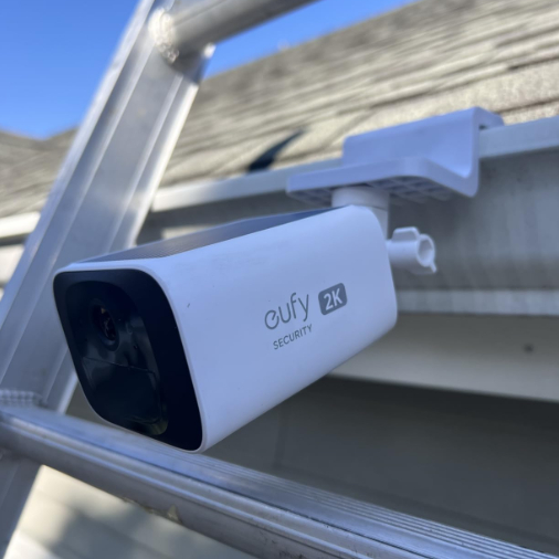 eufy Security SoloCam S220 / S230 , Solar Security Camera