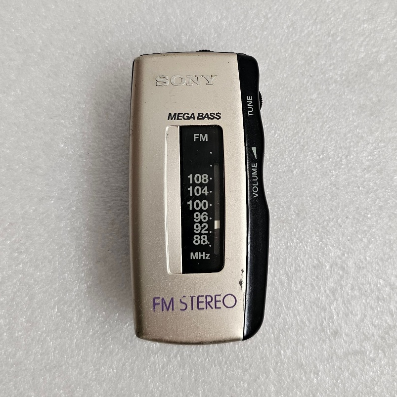 Vintage Sony SRF-S53 FM Stereo Mega Bass Pocket Radio. | Shopee Singapore