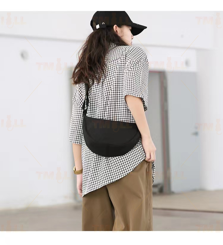 DUMPLING SHOULDER BAG WITH DRAWSTRING DETAILS