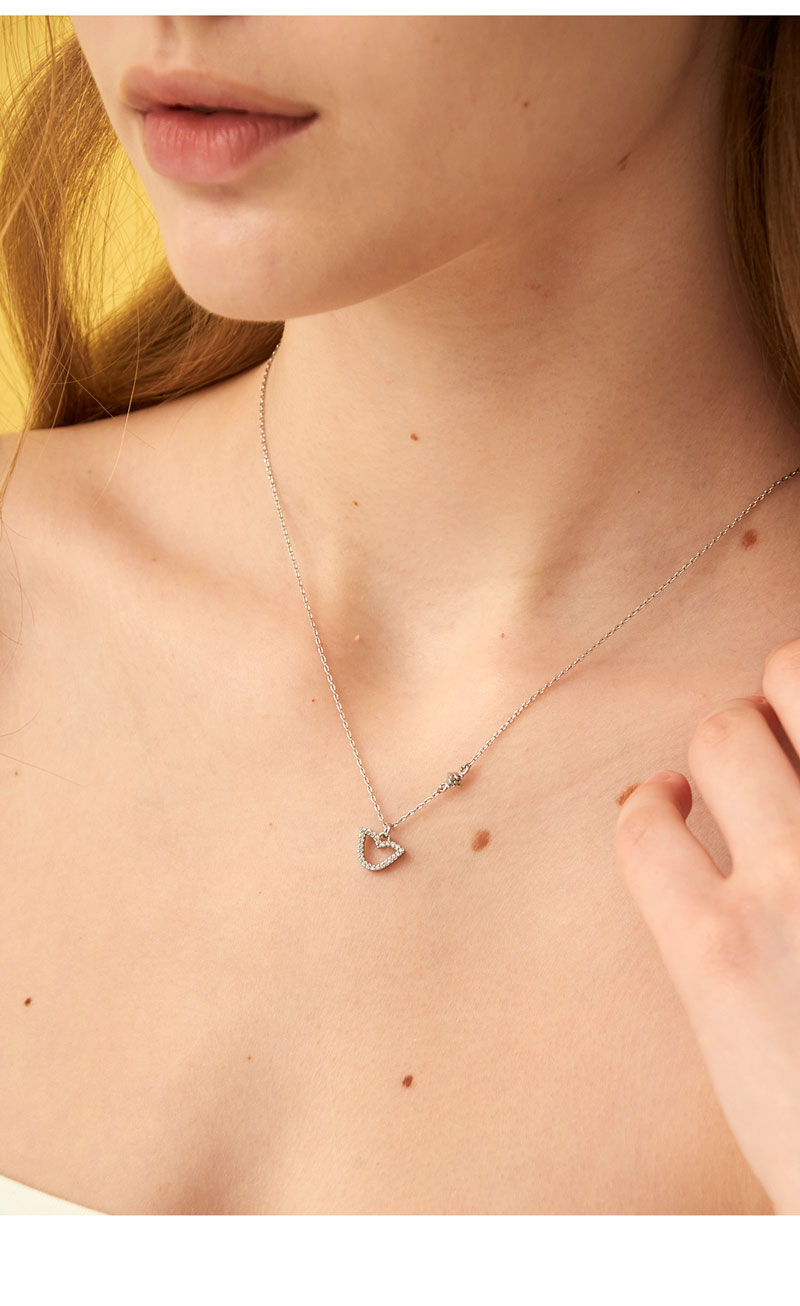 ★NOONOO FINGERS★ Freesia Necklace NOONOOFINGERS Freesia Necklace Flower Pendant Jewelry